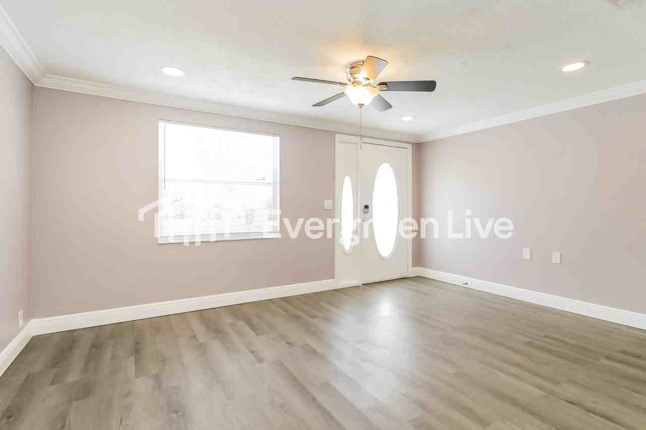 1621 Dander Dr - Photo 7 of 16