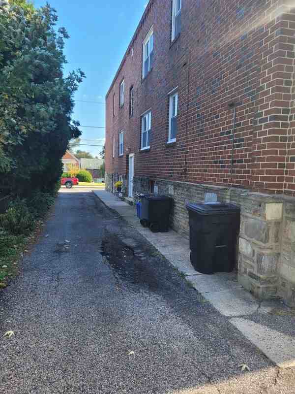 7712 Watson St - Photo 4 of 5