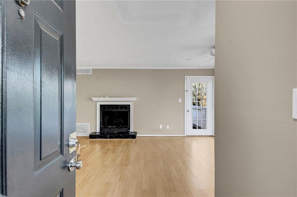 707 Olde Mill Ln - Photo 4 of 18