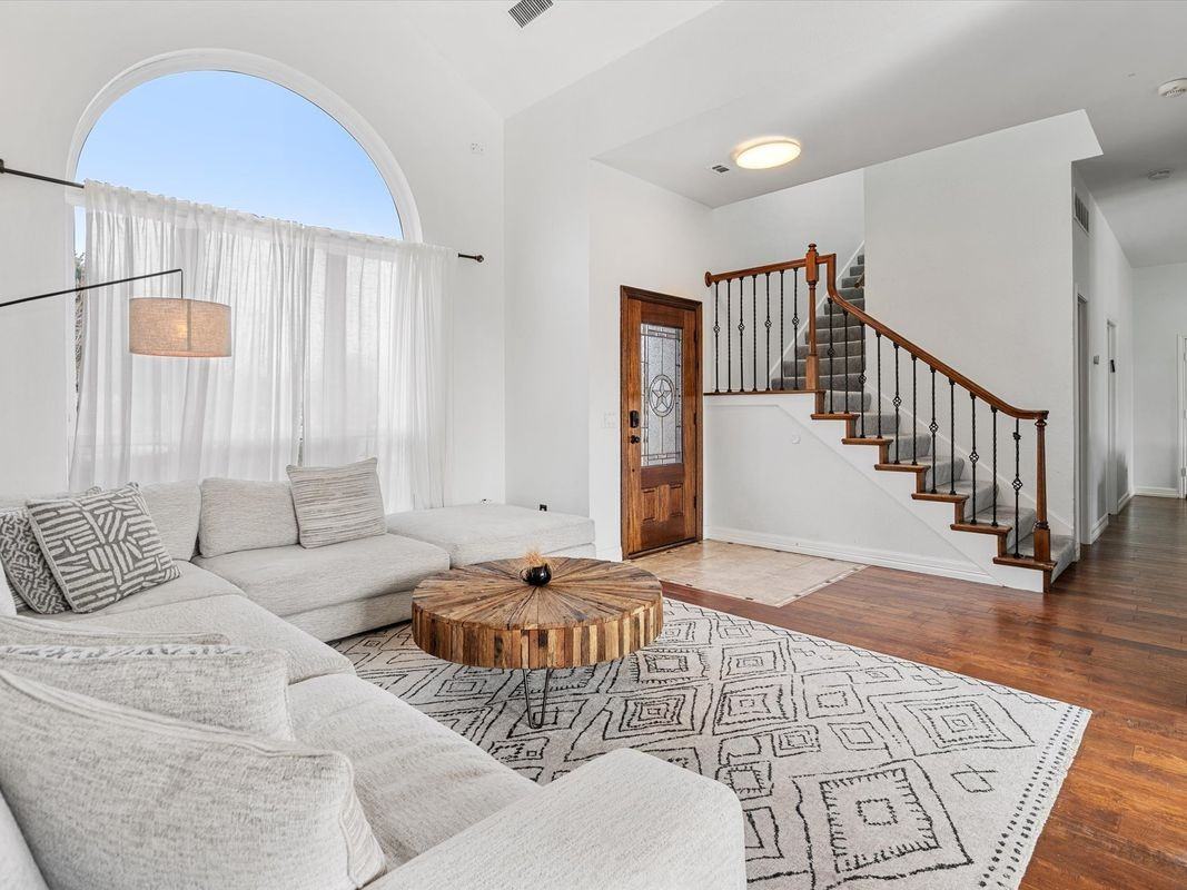 1103 Pawnee Ct - Photo 4 of 34