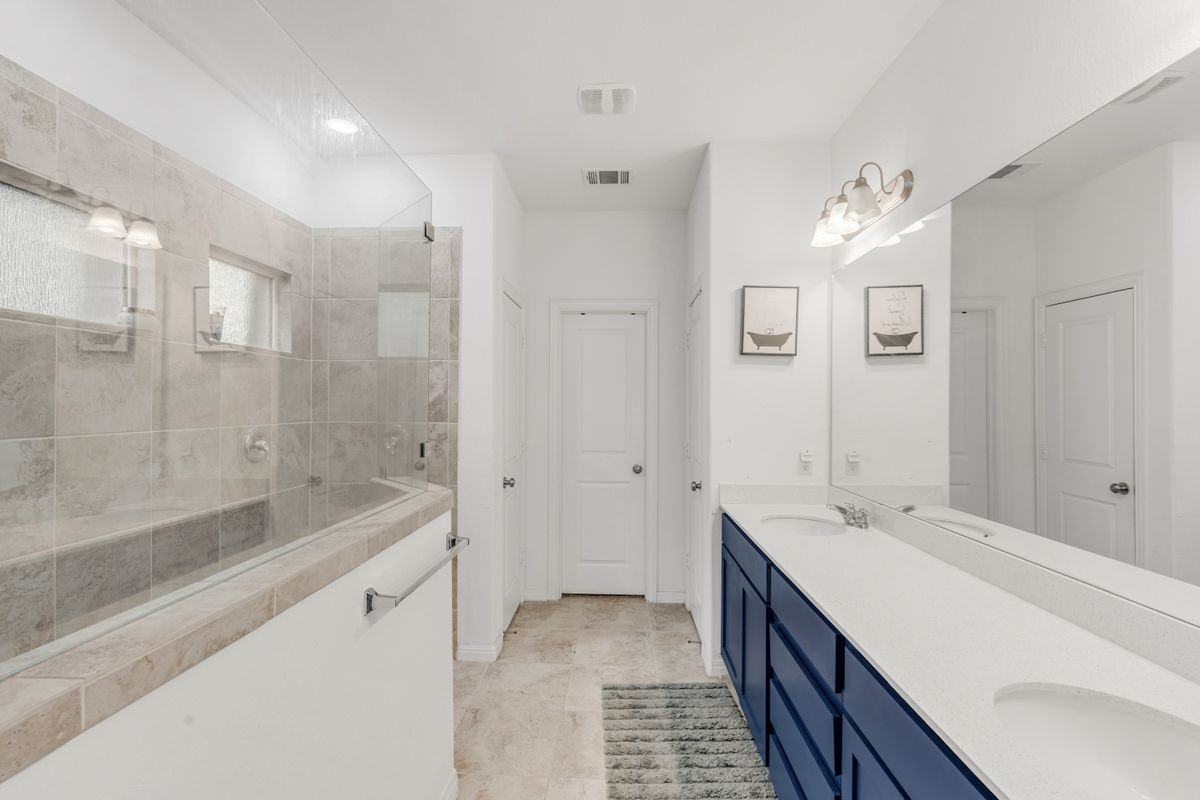 111 Fortuna Ct - Photo 5 of 35