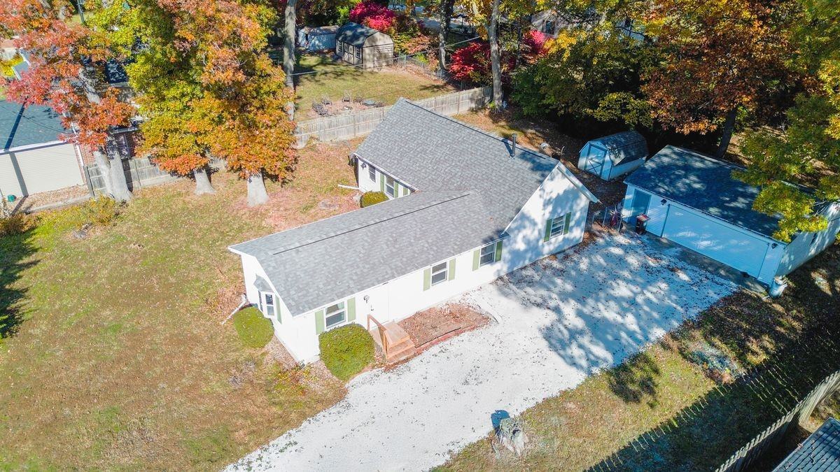 2060 N Morton Ave - Photo 2 of 21