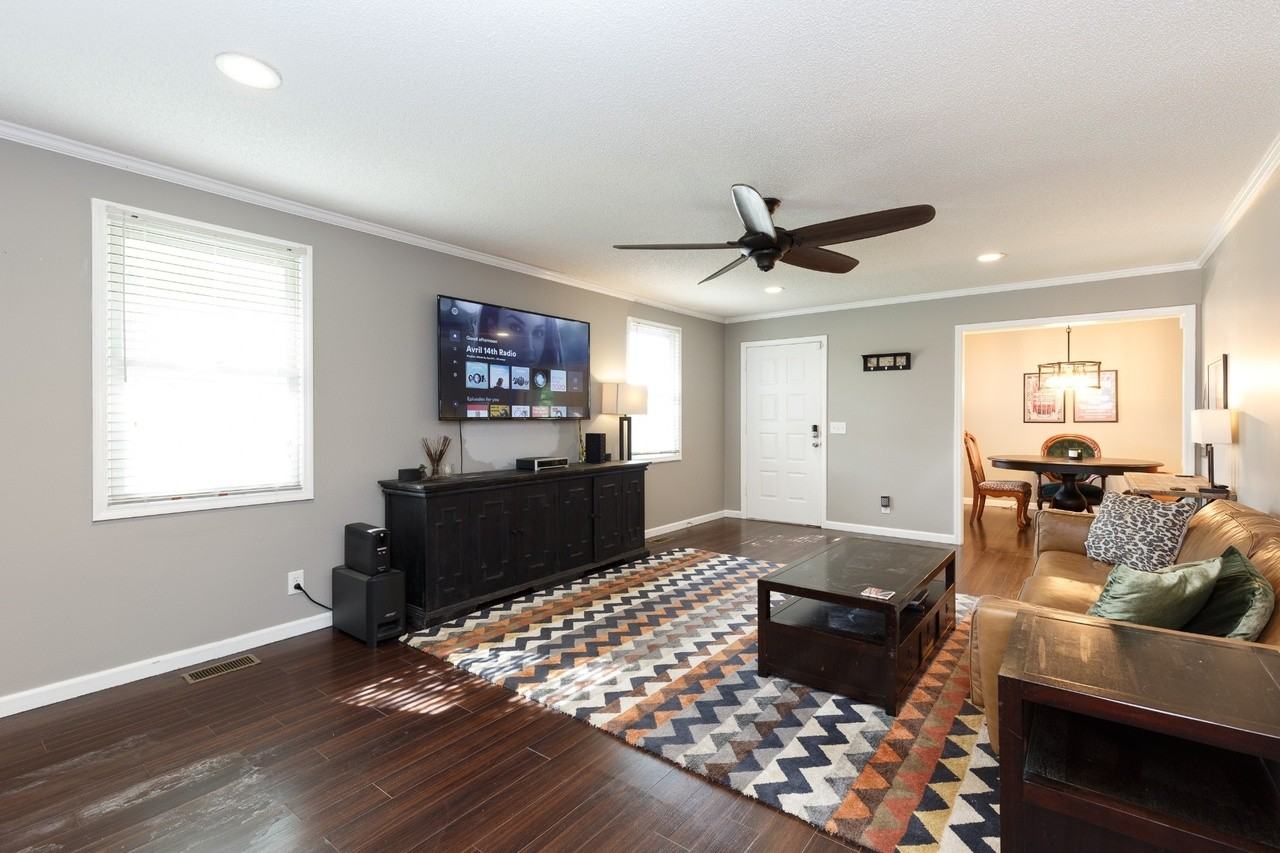 905 Preston Ct #NA - Photo 5 of 20