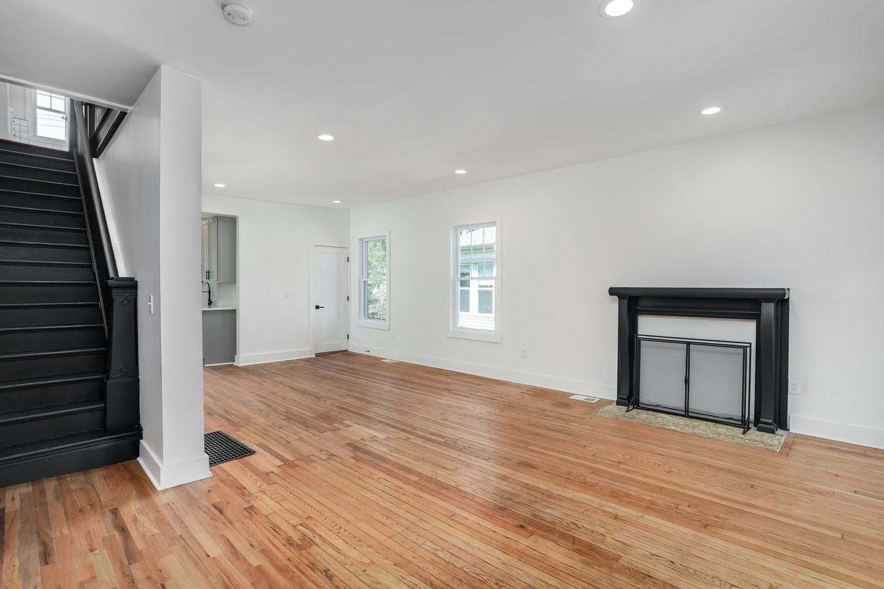 1513 Mcclellan St #1517 - Photo 3 of 13