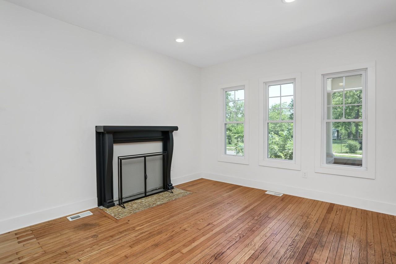 1513 Mcclellan St #1517 - Photo 4 of 13