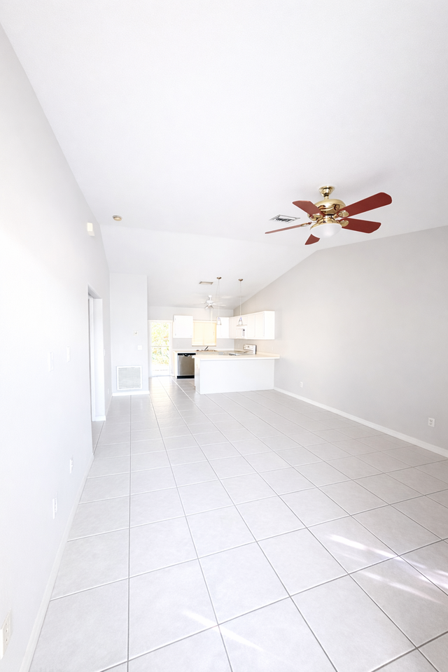 18549 Oriole Rd #1 - Photo 3 of 11