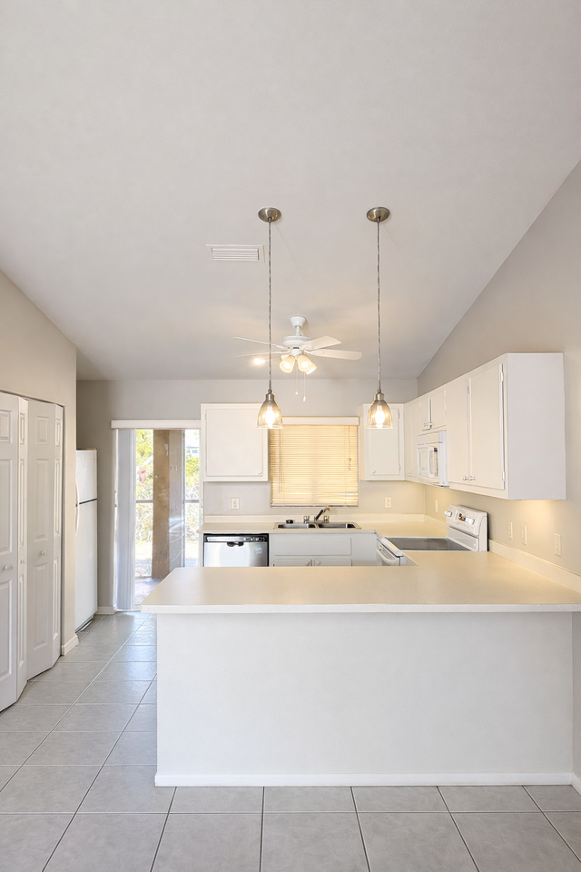 18549 Oriole Rd #1 - Photo 5 of 11