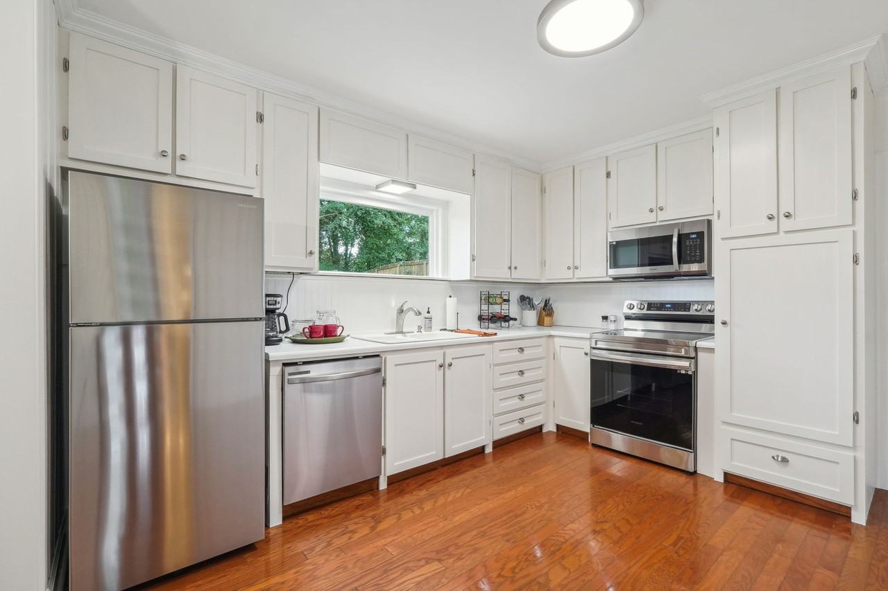 821 Lakemont Dr #NA - Photo 2 of 12