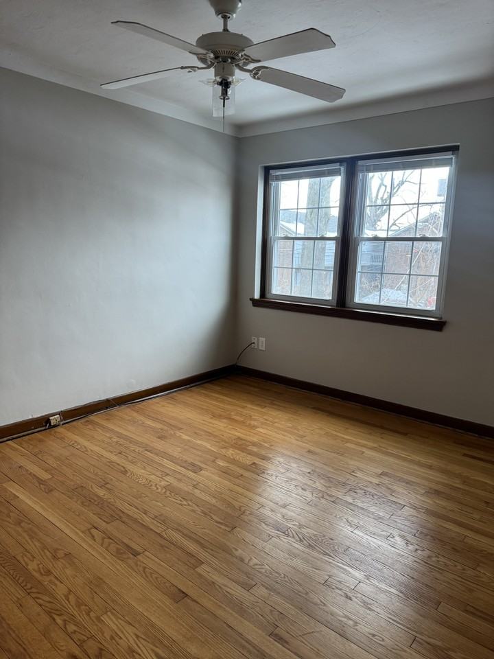 1513 W 7th Ave #1513 - Photo 3 of 8