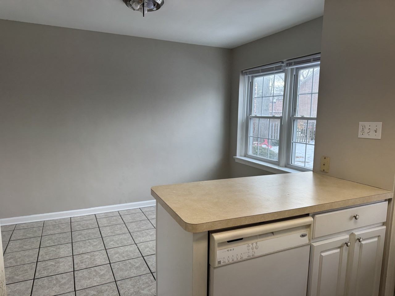 1513 W 7th Ave #1513 - Photo 5 of 8