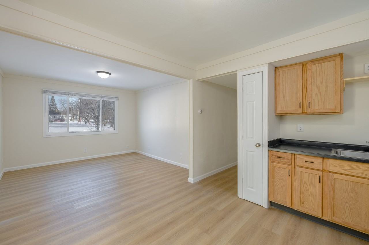 811 Elm St #2 - Photo 7 of 10