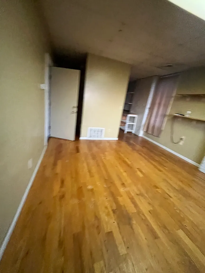 214 8th St #2 - Photo 5 of 5