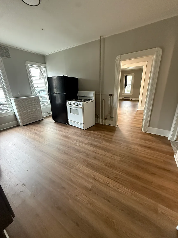 269 W Main St #1 - Photo 7 of 11