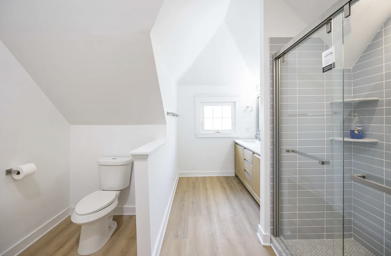 1496 E 107th St #NA - Photo 5 of 9