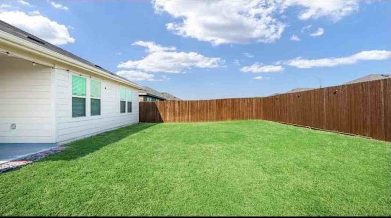 1305 Stuarts Forest Dr #NA - Photo 5 of 6