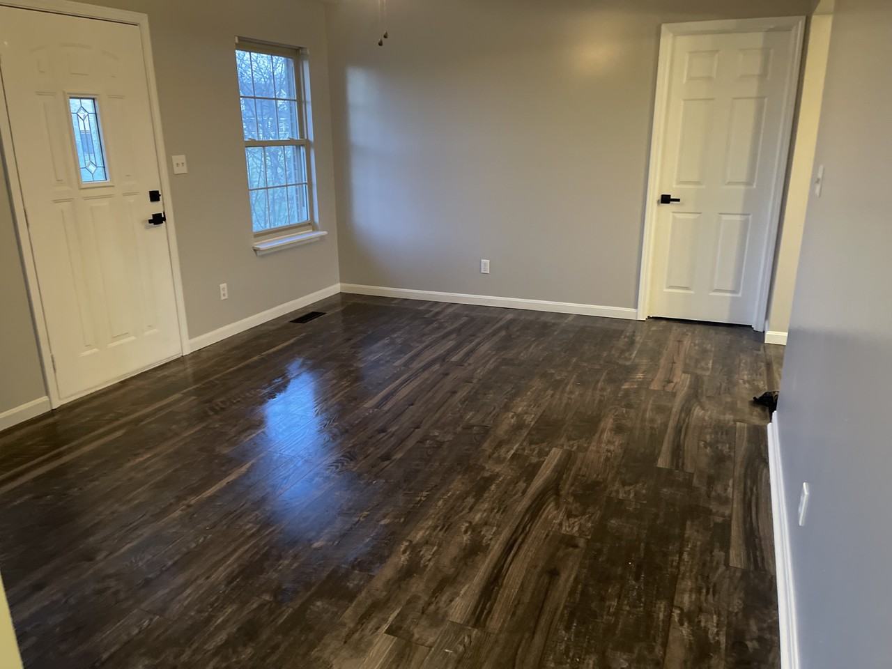 291 Trevor Ct #NA - Photo 2 of 7