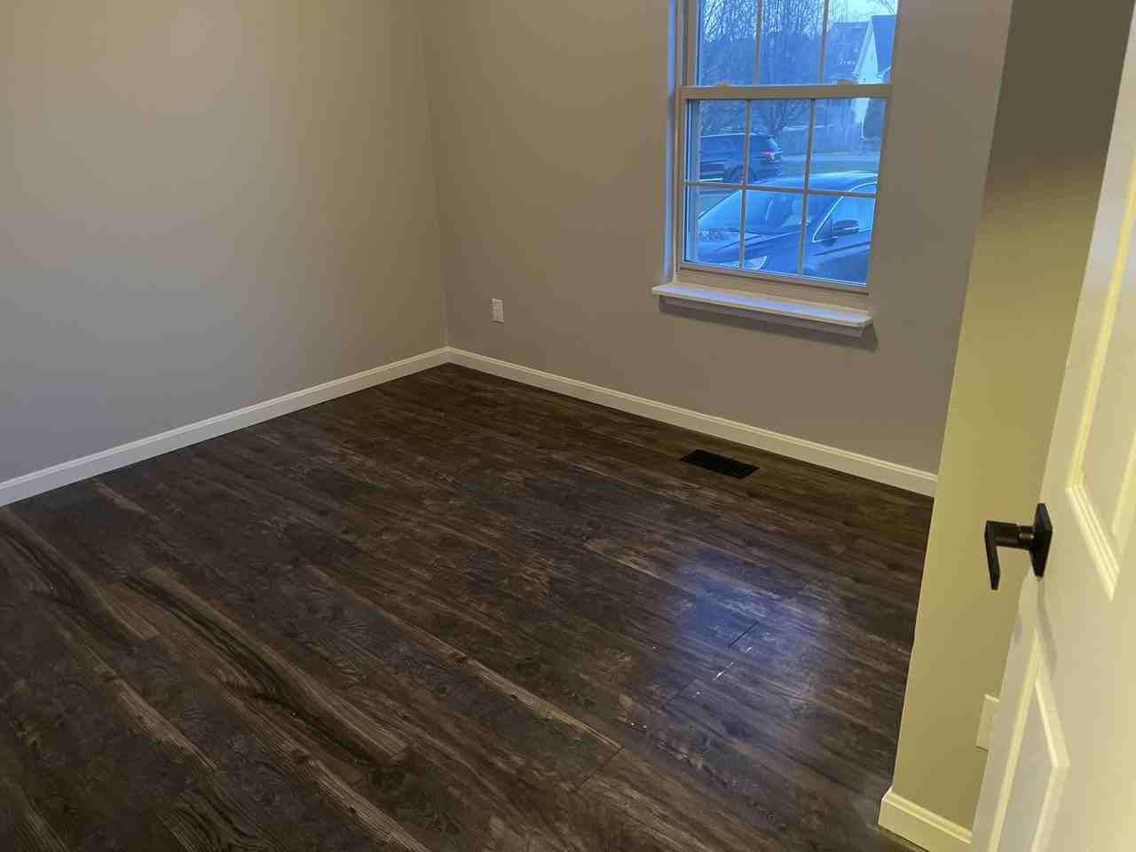 291 Trevor Ct #NA - Photo 4 of 7