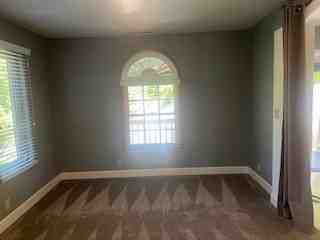 305 W 1st St #NA - Photo 3 of 10