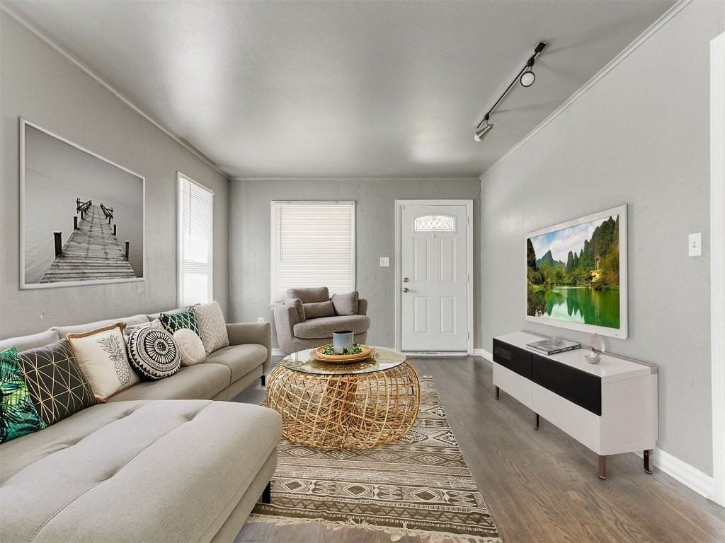 2409 Nw 34th St #NA - Photo 2 of 6