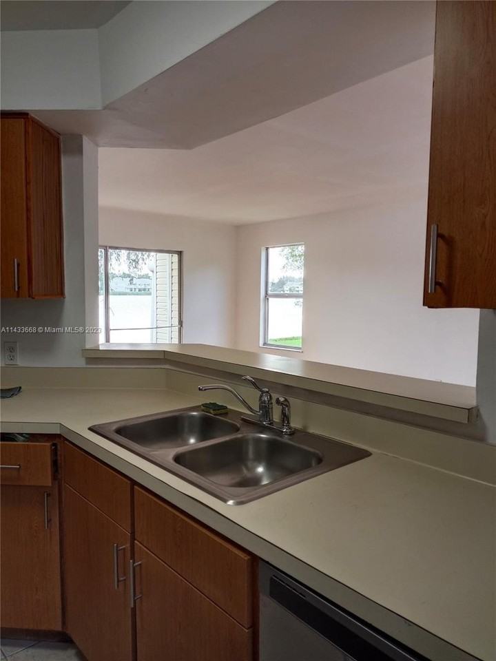 3477 Nw 44th St #106 - Photo 7 of 20