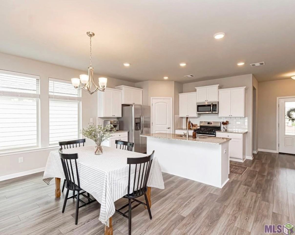 1219 Foxtail Dr #NA - Photo 2 of 14