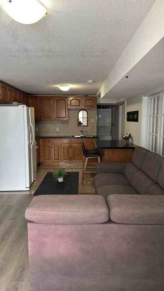 73 Golden Meadow Dr - Photo 3 of 9