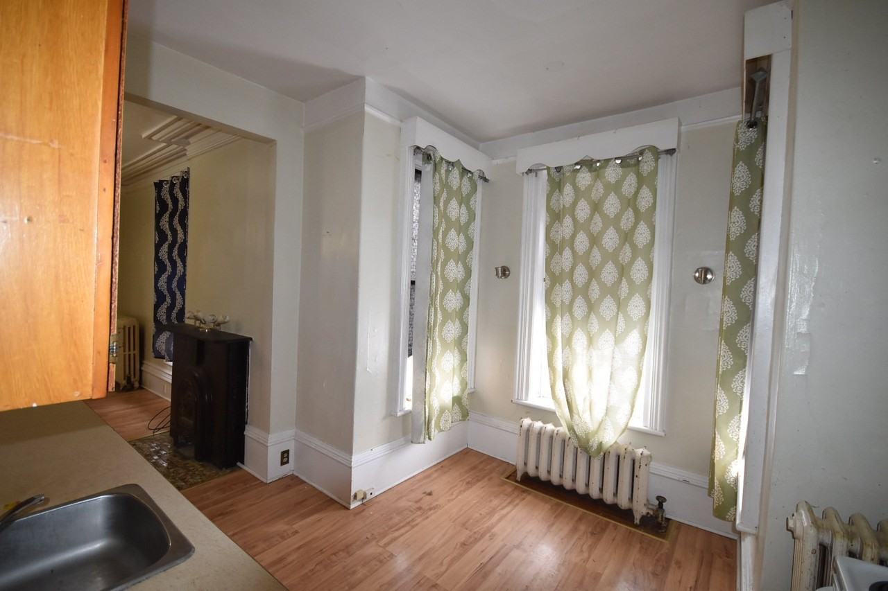 23 Glenelg St W - Photo 6 of 10