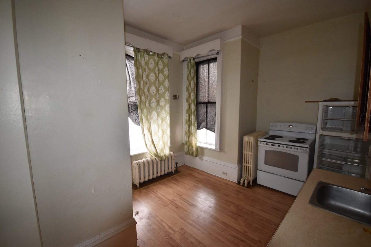 23 Glenelg St W - Photo 7 of 10