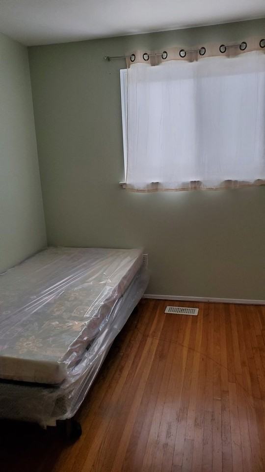 8 Charnleigh Crt - Photo 4 of 17