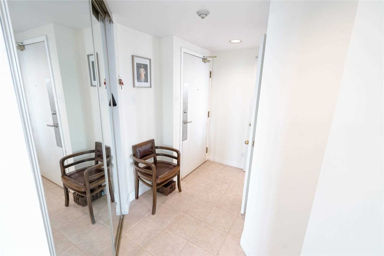 6 Humberline Dr - Photo 6 of 13