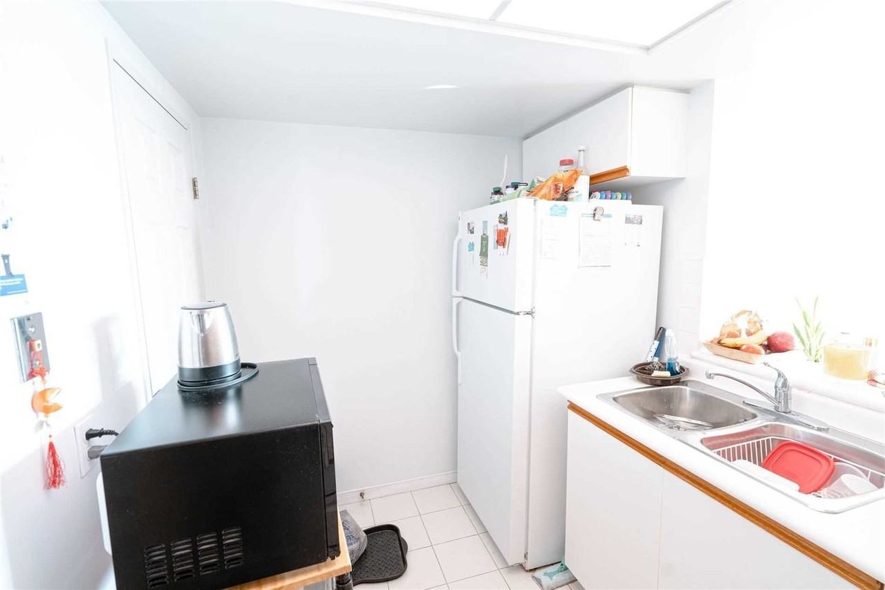 6 Humberline Dr - Photo 7 of 13