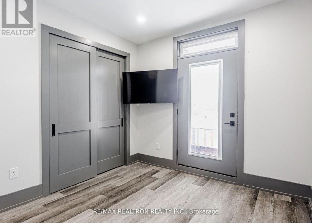 205 Main St S - Photo 3 of 5