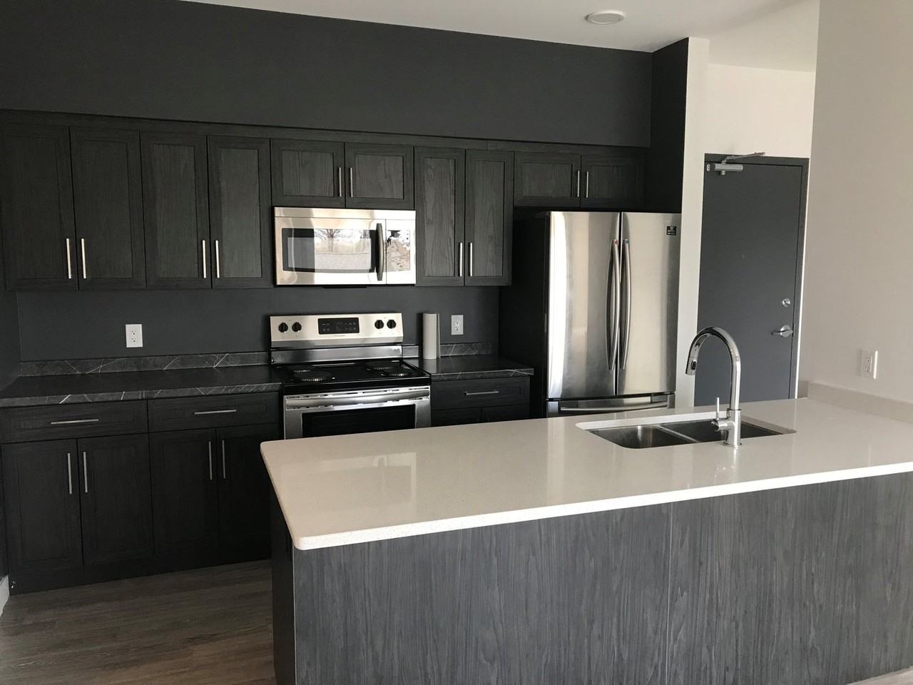 3094 Pembina Hwy - Photo 2 of 6