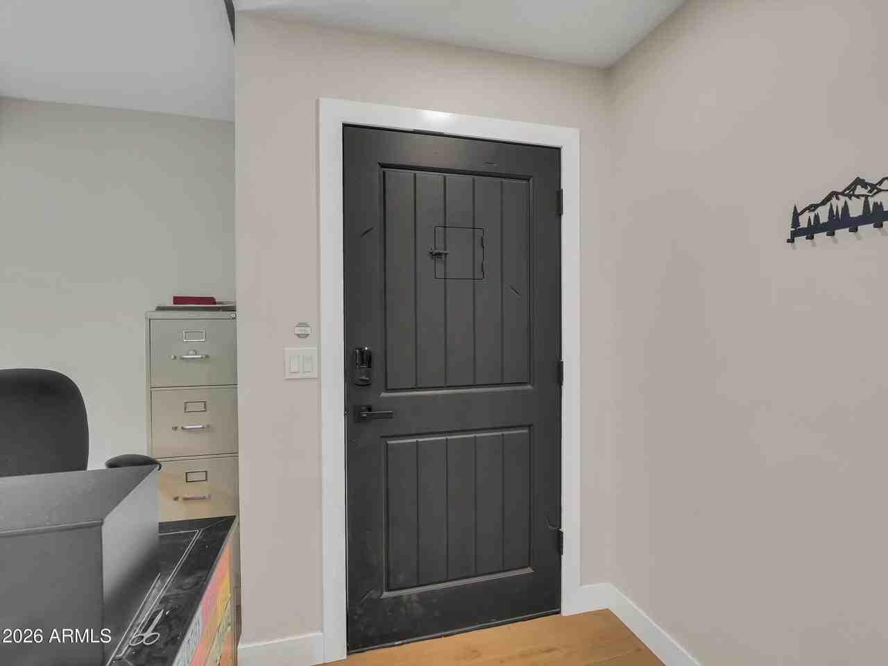 5122 W Fallen Leaf Ln - Photo 3 of 37