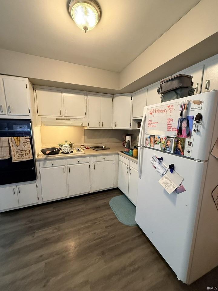 640 S Curry Pike - Photo 2 of 13