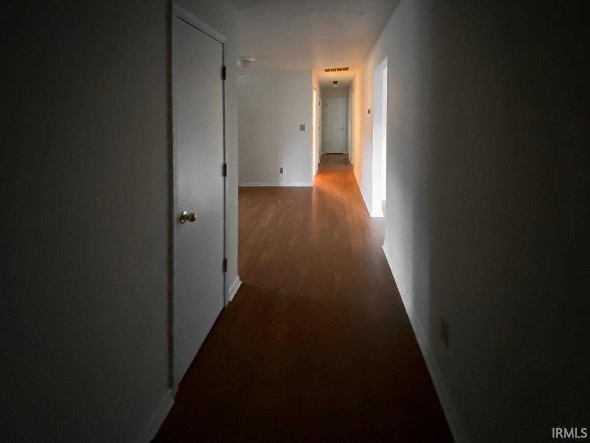 1410 S Palmer Ave - Photo 3 of 17