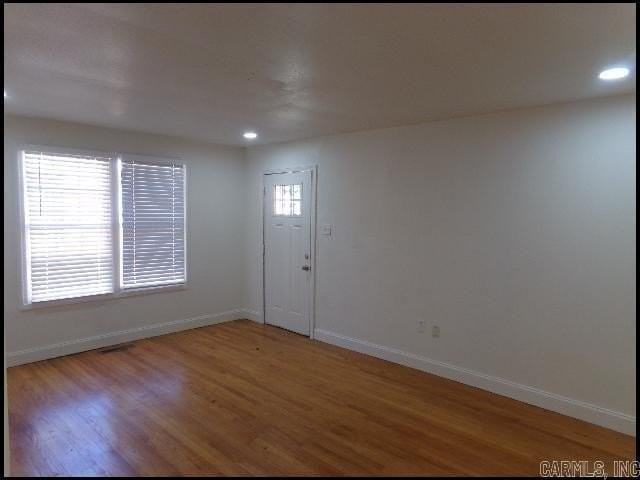 2320 Louisiana St - Photo 5 of 13