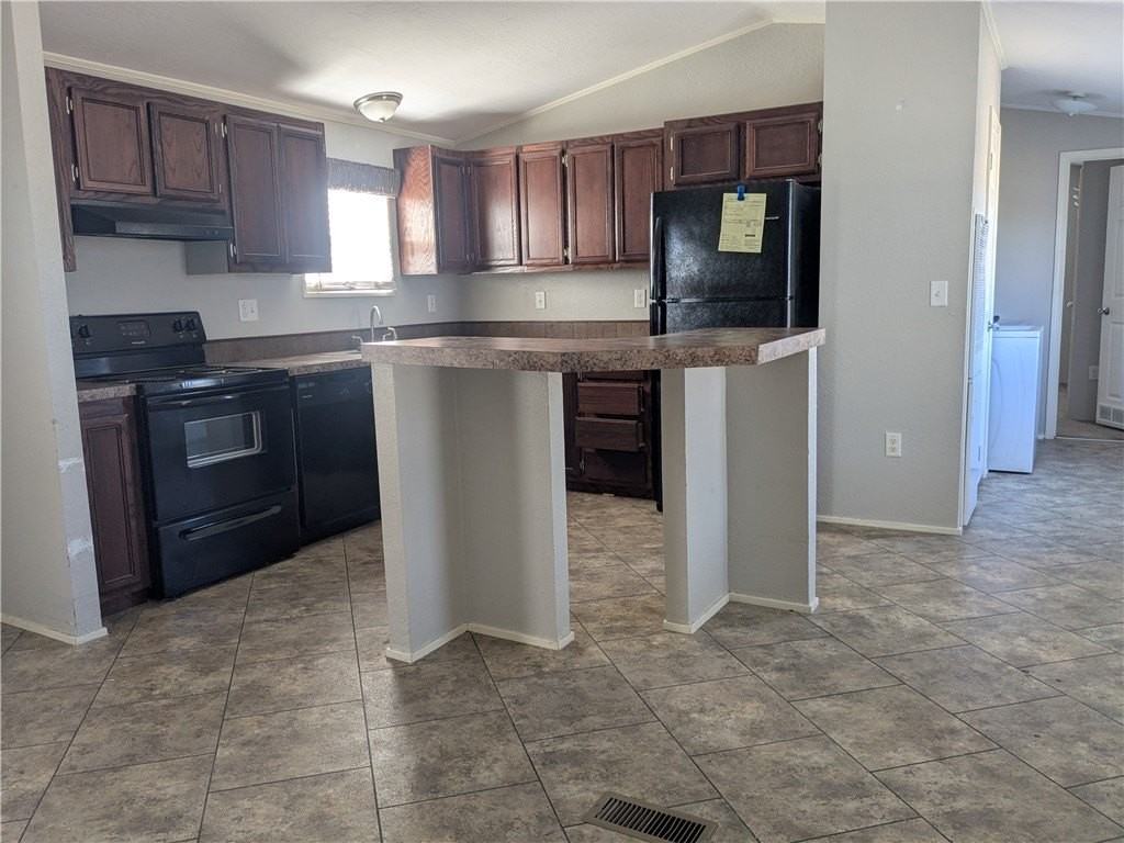 5729 County Road 308 - Photo 4 of 11