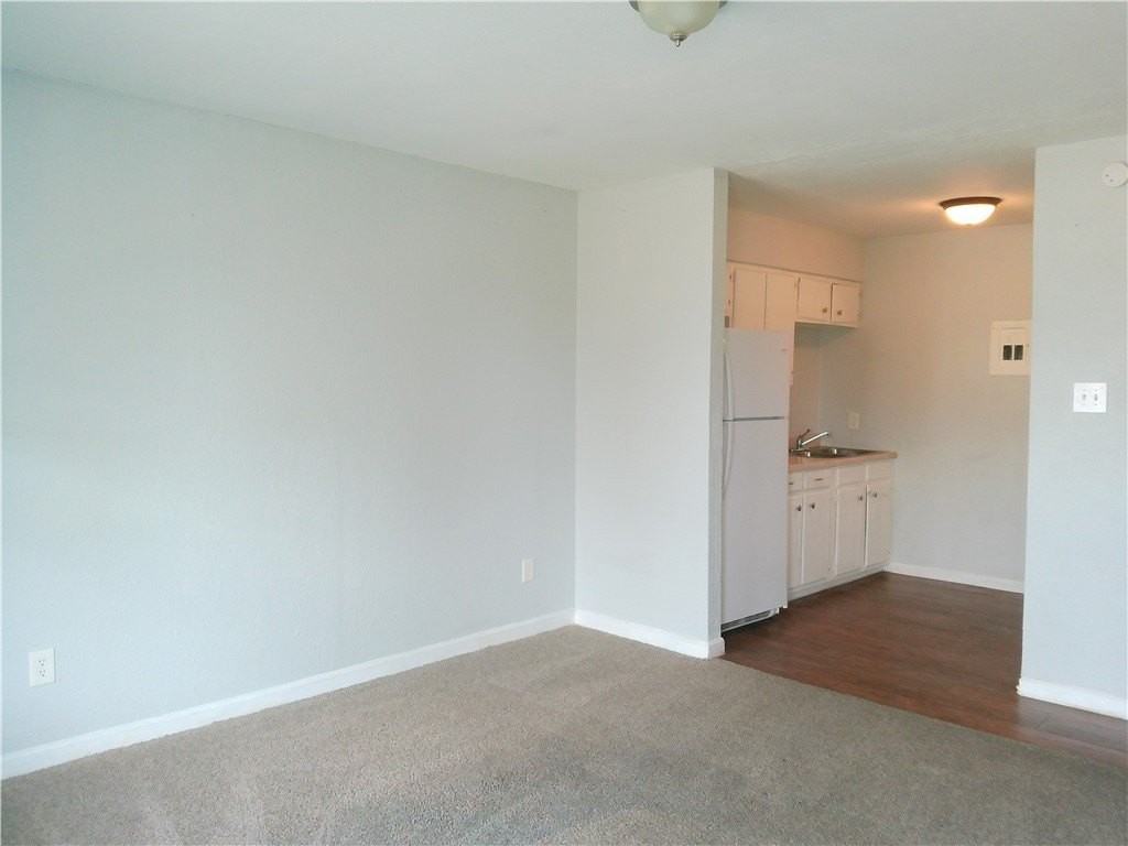 2026 Waldron Rd Apt 203 #203 - Photo 2 of 8