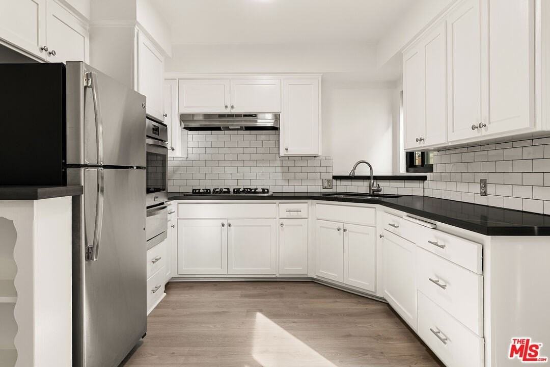 4615 Finley Ave Apt 2 #2 - Photo 4 of 13