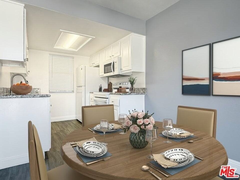 1930 W College Ave Apt 27 #27 - Photo 5 of 11