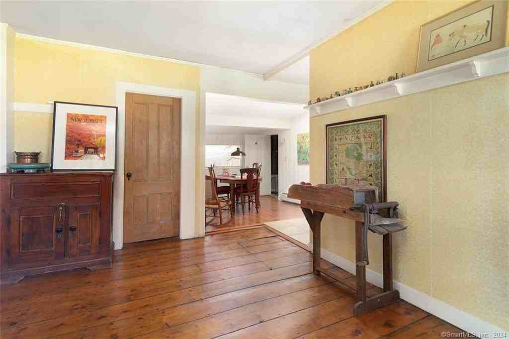 27 Cherry Hill Rd - Photo 5 of 19