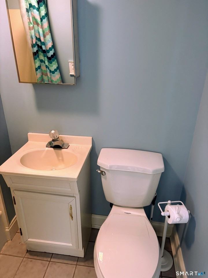 8 Lewis Ave - Photo 5 of 17