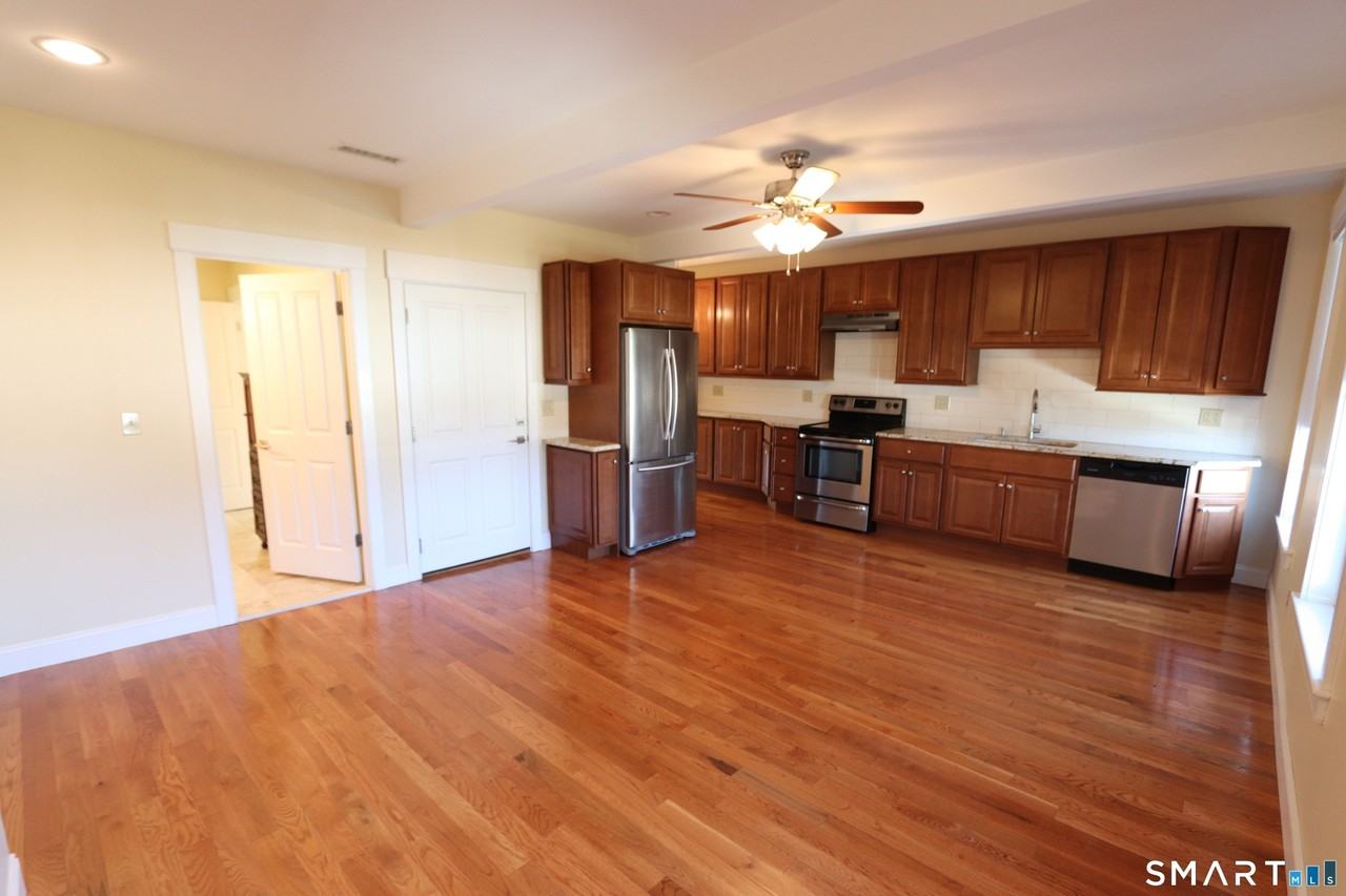 67 Warren St Apt 2 #2 - Photo 2 of 9