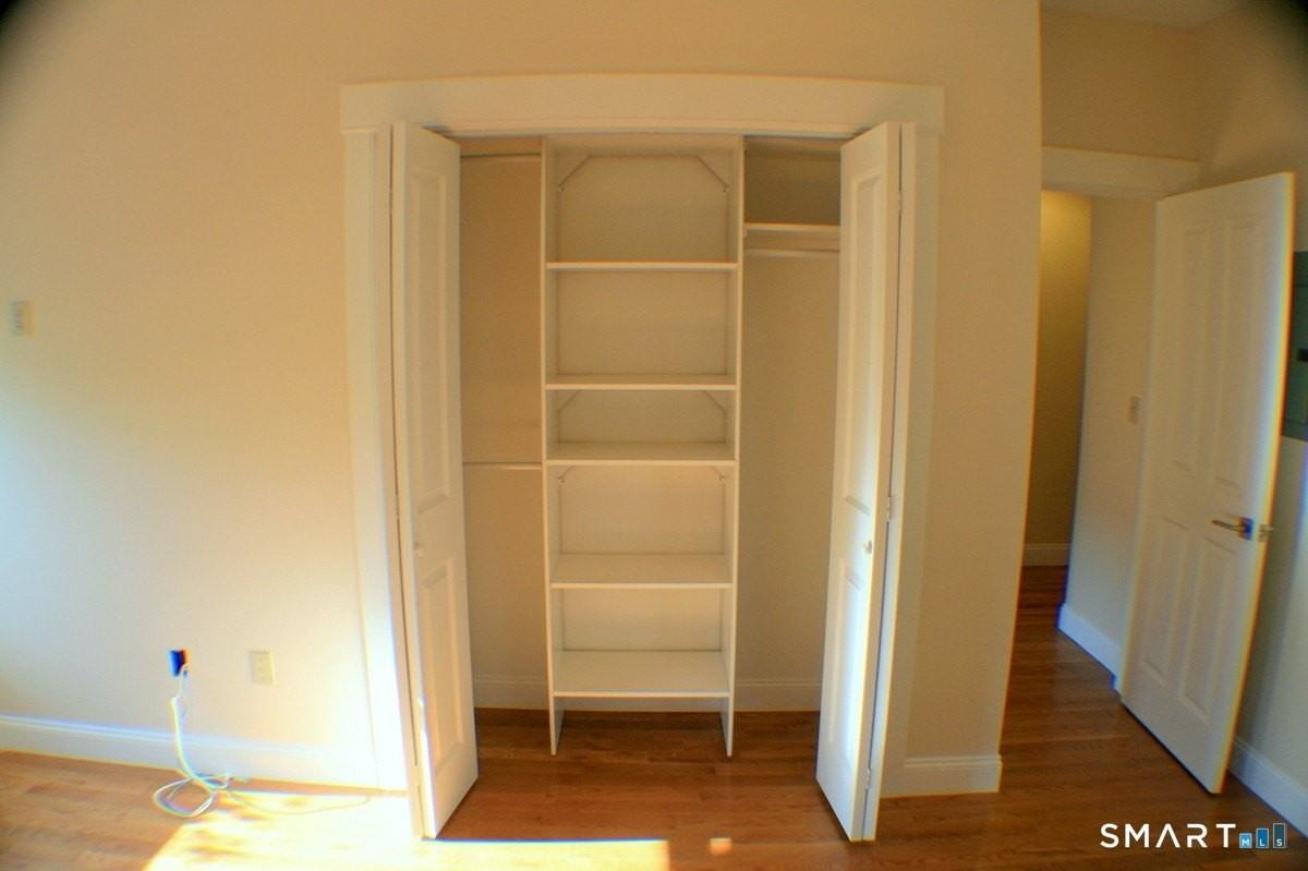 67 Warren St Apt 2 #2 - Photo 4 of 9