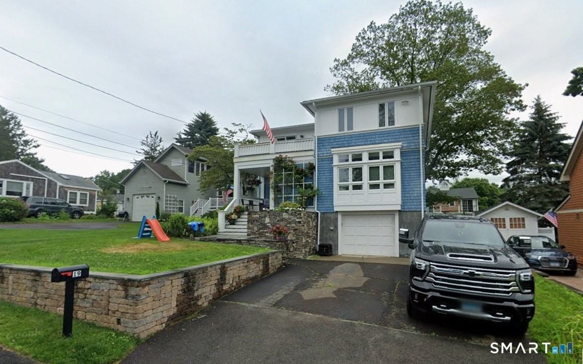 19 2nd Ave - Photo 2 of 10