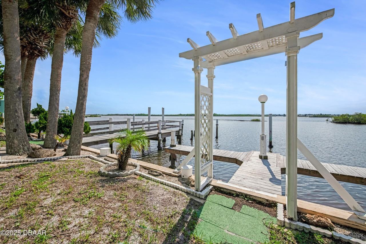 3602 S Peninsula Dr #PH - Photo 3 of 17