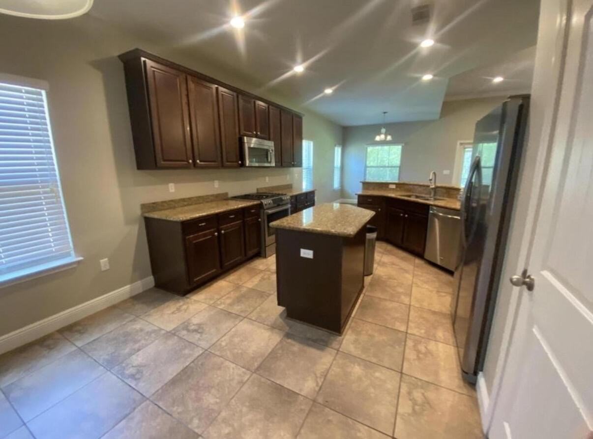 40 Woodwind Way - Photo 3 of 14