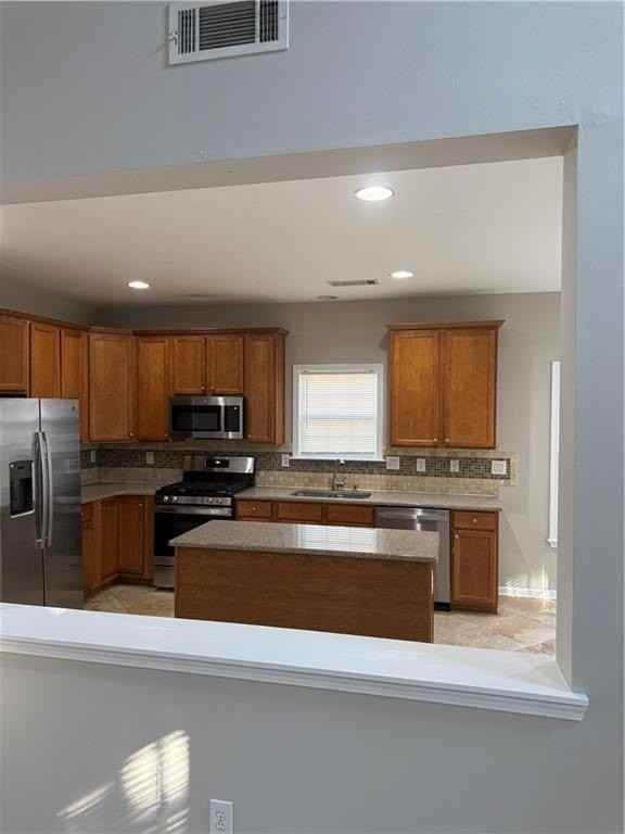 7637 Forest Glen Way - Photo 4 of 30