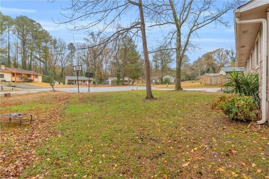 3368 Lincolndale Ct - Photo 7 of 29